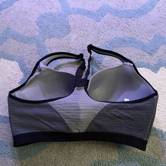 Victoria Women's VSX Knockout INCREDIBLE Support Front-Close Sport Bra 38DD - Picture 2 of 6